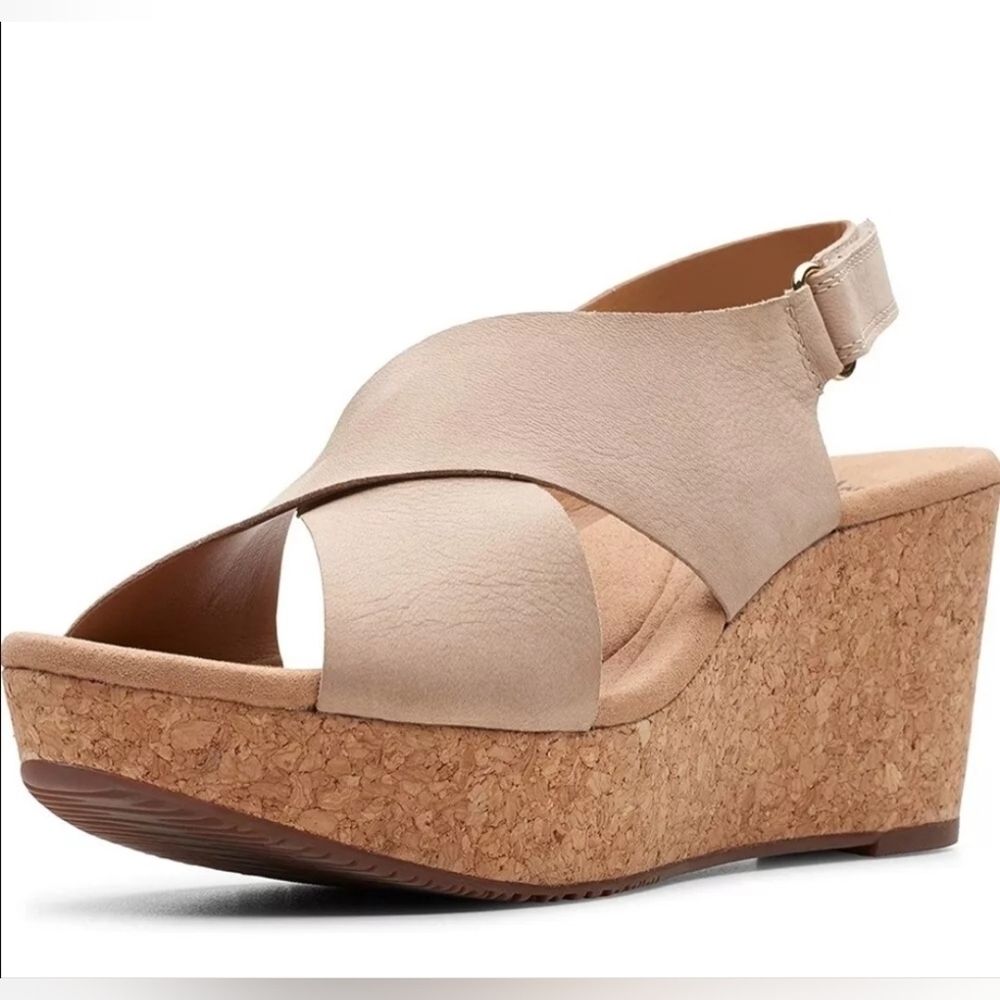 Clarks Soft Cushion Side Buckle Tan Faux Leather Cork Wedge Sandals Sz 9.5 M